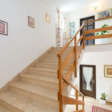 Vesna Penzion 3*